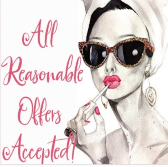 Buy with Confidence/Posh Ambassador II 5 Star Seller - Picture 5 of 10